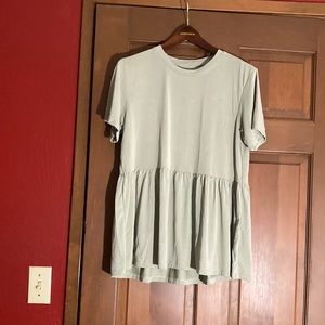 American Eagle women’s top